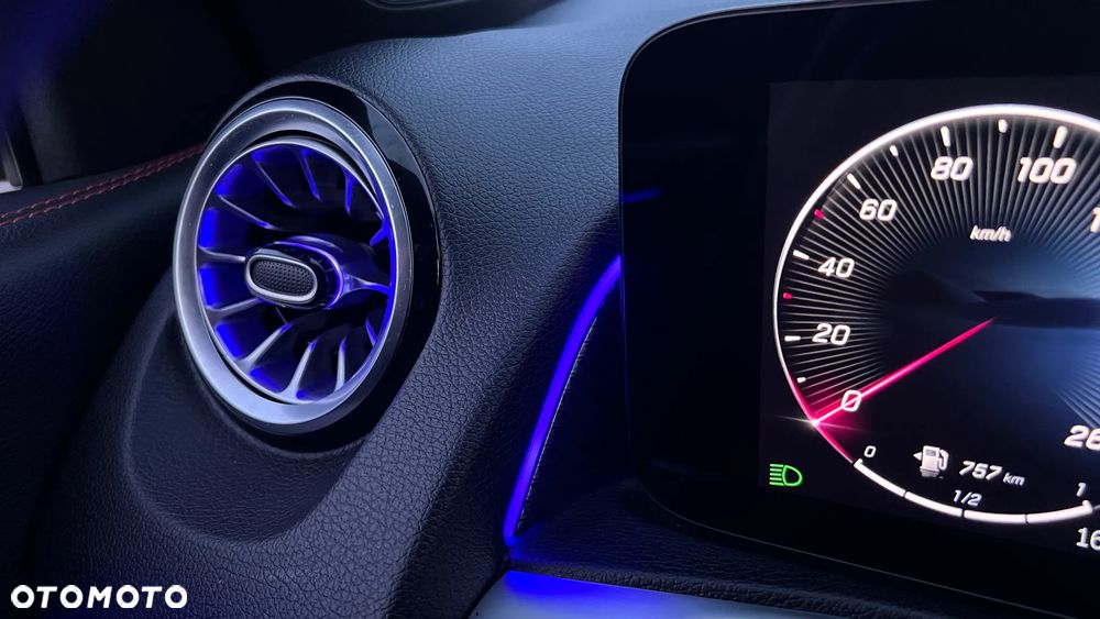 Mercedes-Benz GLB 220 d 4-Matic AMG Line 8G-DCT - 29