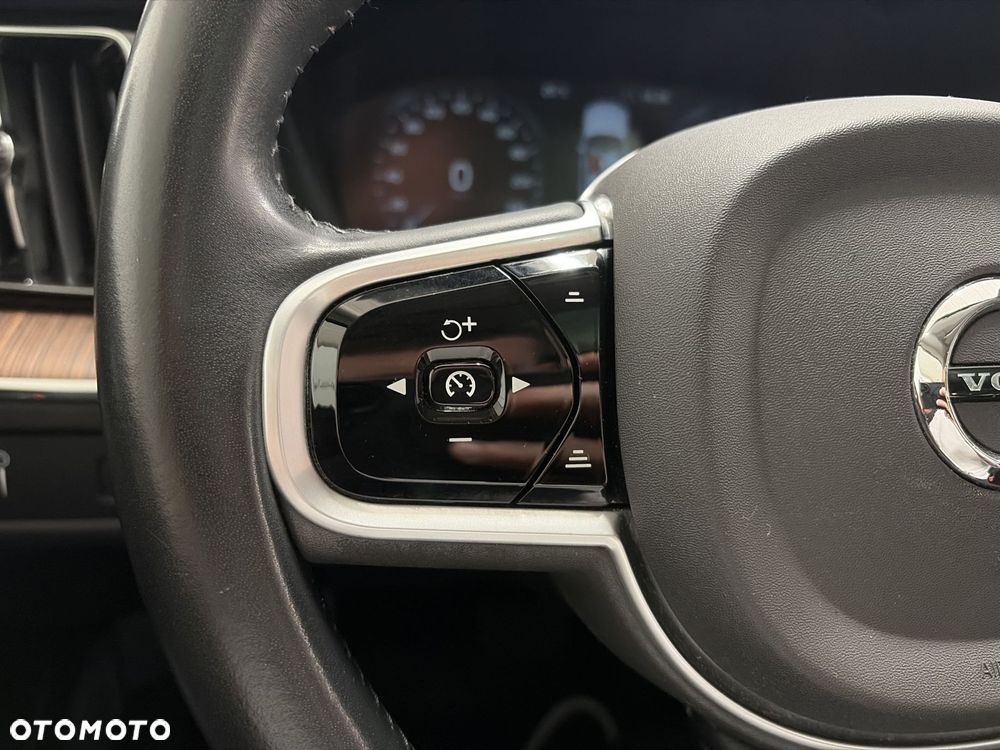 Volvo XC 60 - 13