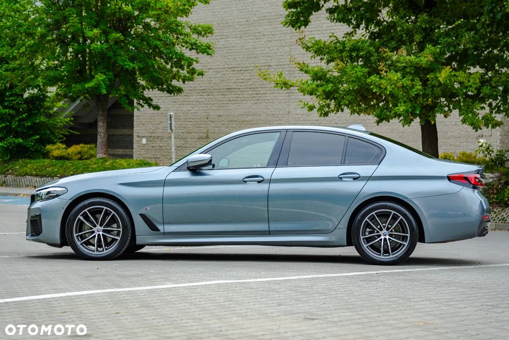 BMW Seria 5 520d xDrive MHEV M Sport sport - 9