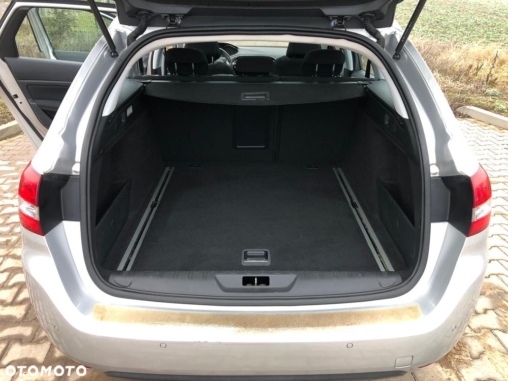 Peugeot 308 BlueHDi 120 Stop & Start Winter Edition - 11