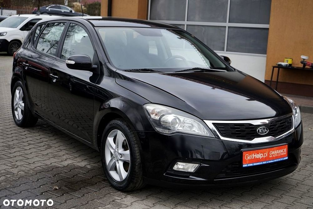 Kia Ceed 1.6 CRDi 90 ISG Spirit - 13