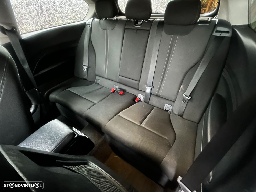 BMW 116 d Aut. Sport Line - 12