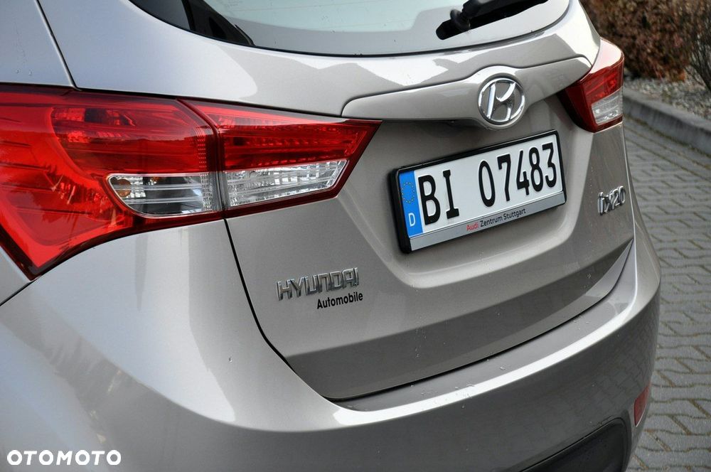 Hyundai ix20 - 16