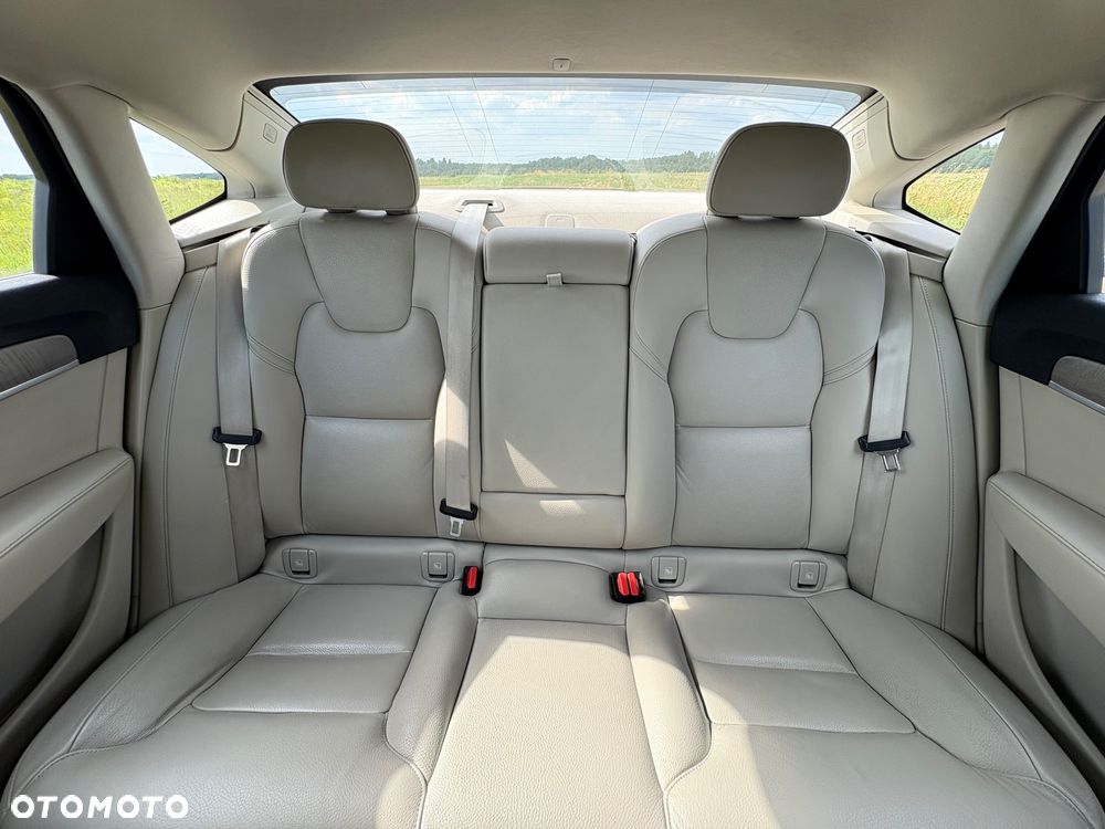 Volvo S90 D5 AWD Momentum - 20