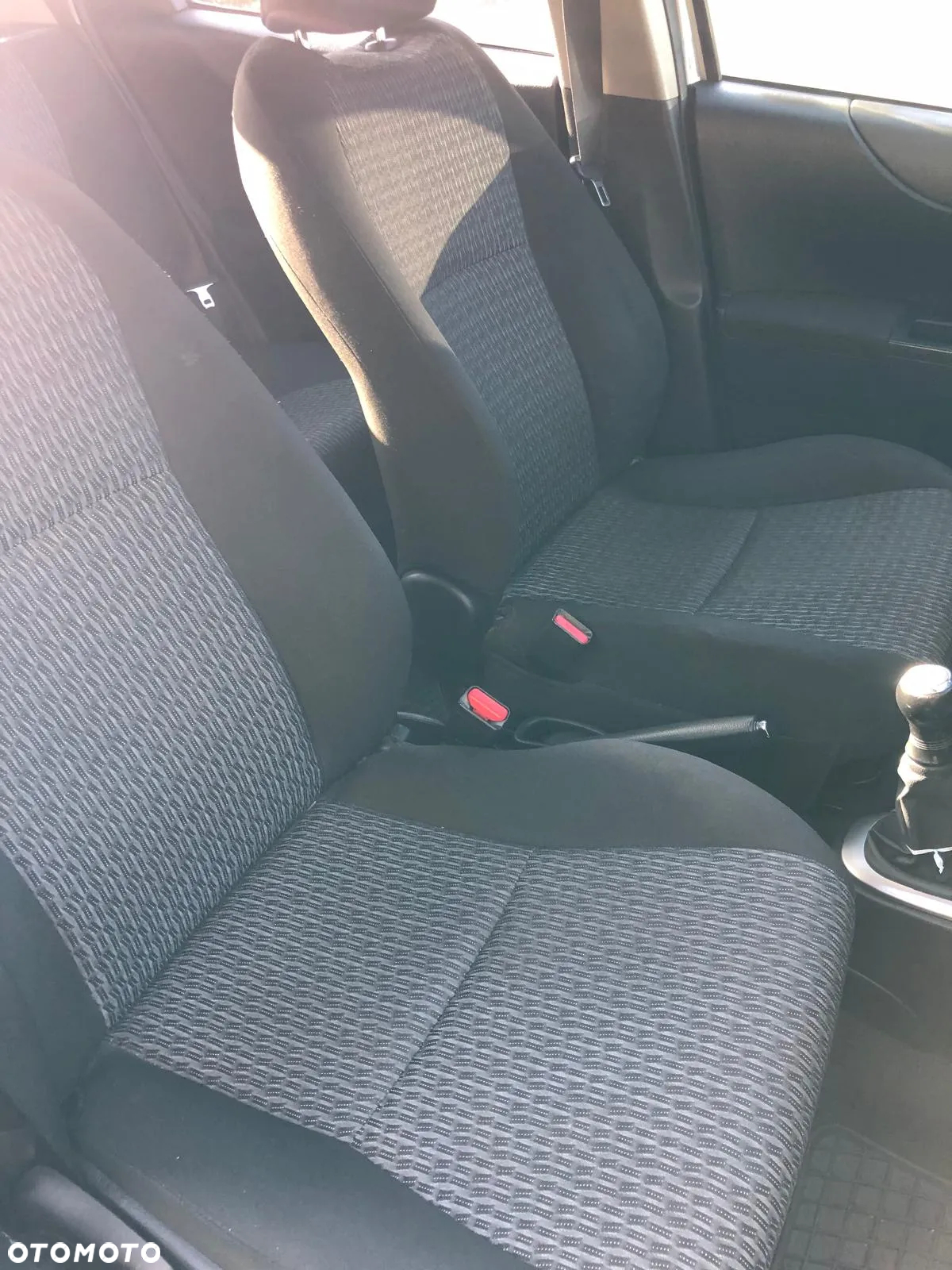 Toyota Yaris - 15