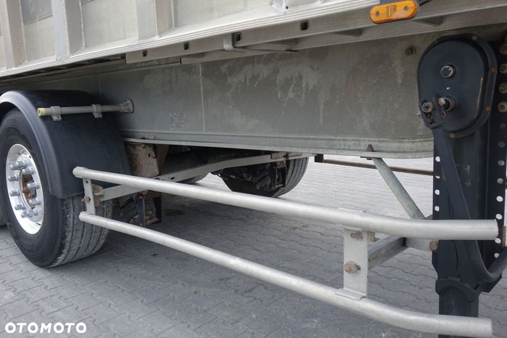 Benalu WYWROTKA 48m3 / ALUMINIOWA /OSIE MERCEDES /OŚ PODNOSZONA / SZYBER ZBOŻOWY - 16