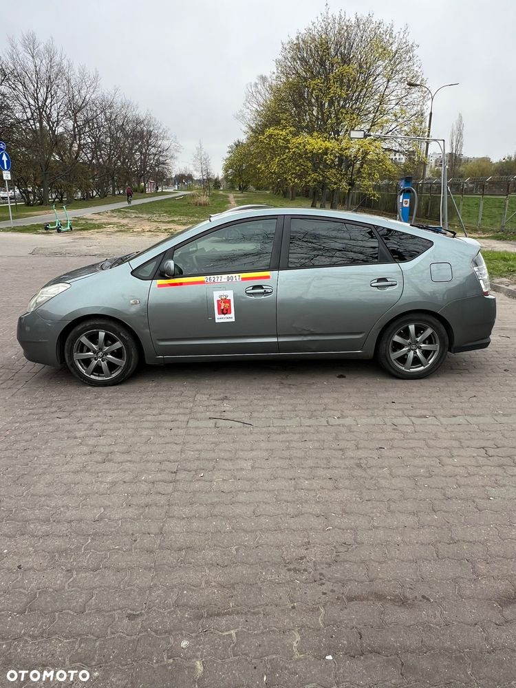 Toyota Prius 1.5 VVT-i Prestige - 2