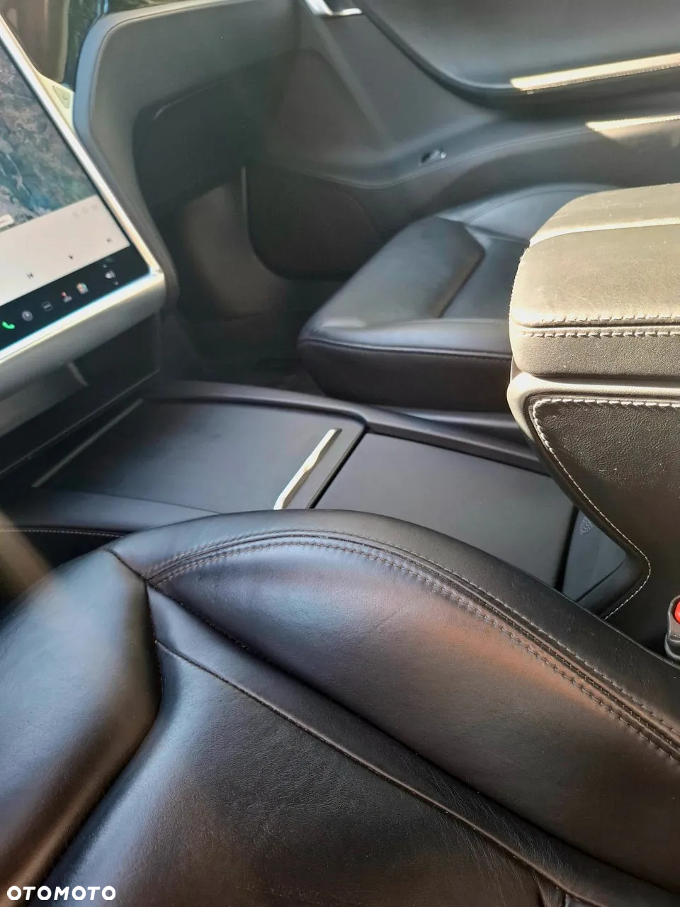 Tesla Model S - 15