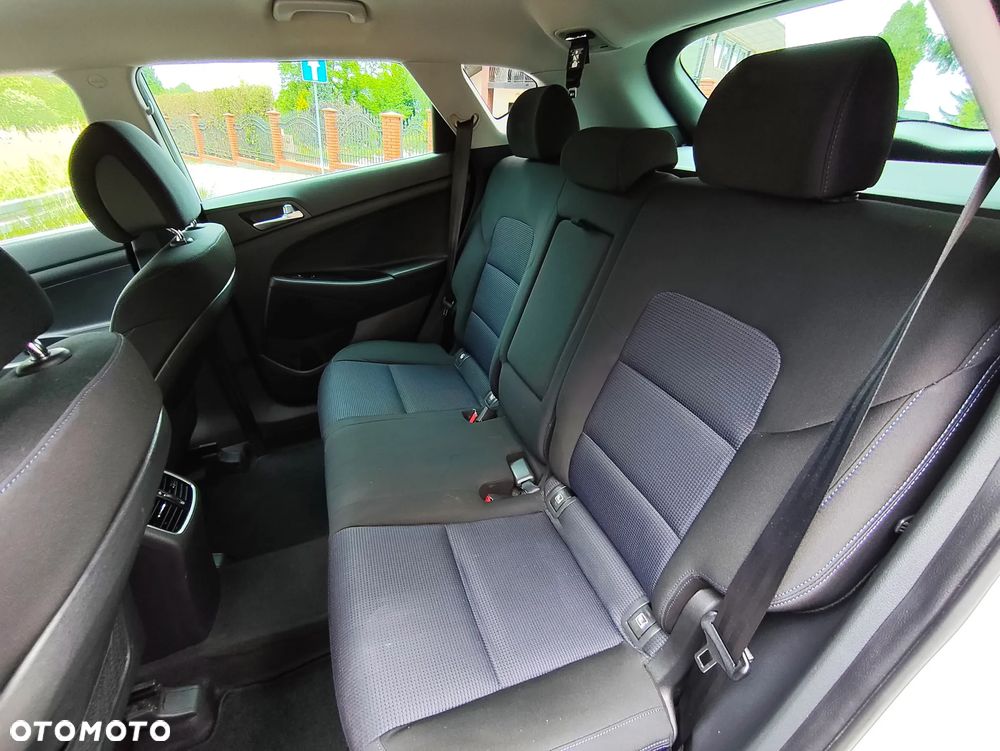 Hyundai Tucson blue 1.7 CRDi 2WD Passion - 11