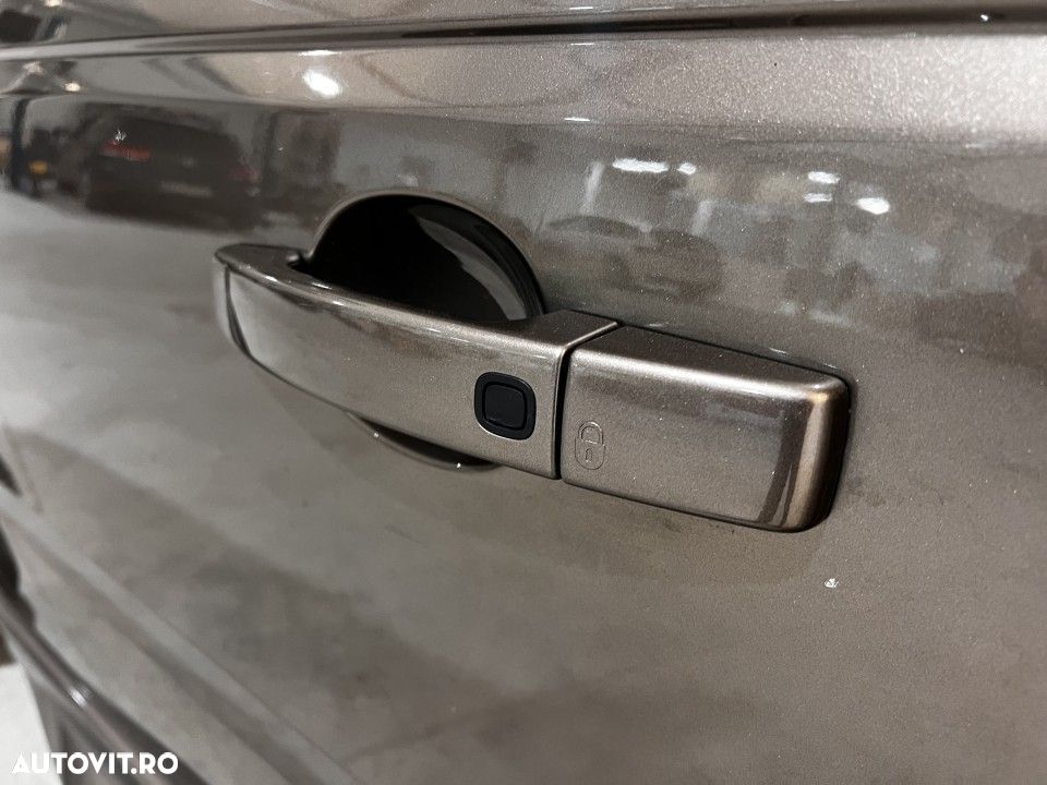 Land Rover Range Rover Sport - 30