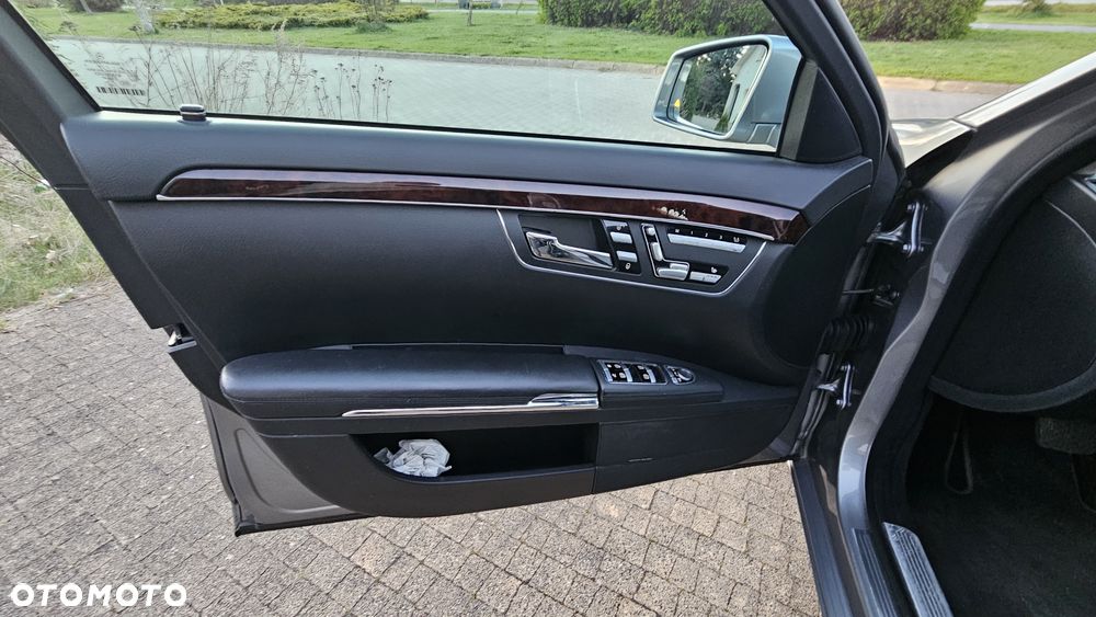 Mercedes-Benz Klasa S 350 CDI 4Matic DPF 7G-TRONIC BlueEFFICIENCY - 17