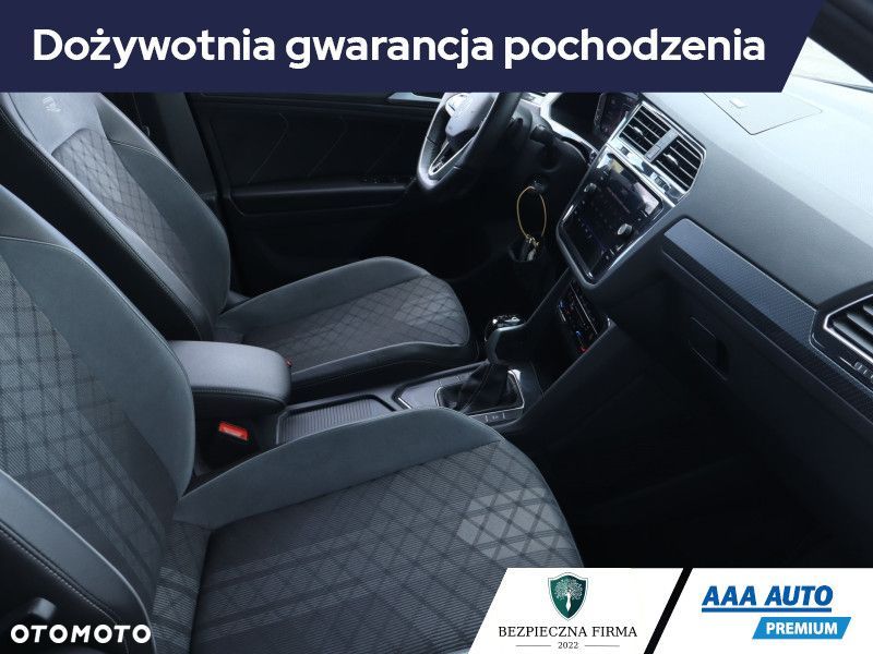 Volkswagen Tiguan - 11
