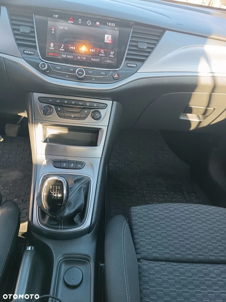 Opel Astra 1.6 CDTI Enjoy S&S - 9