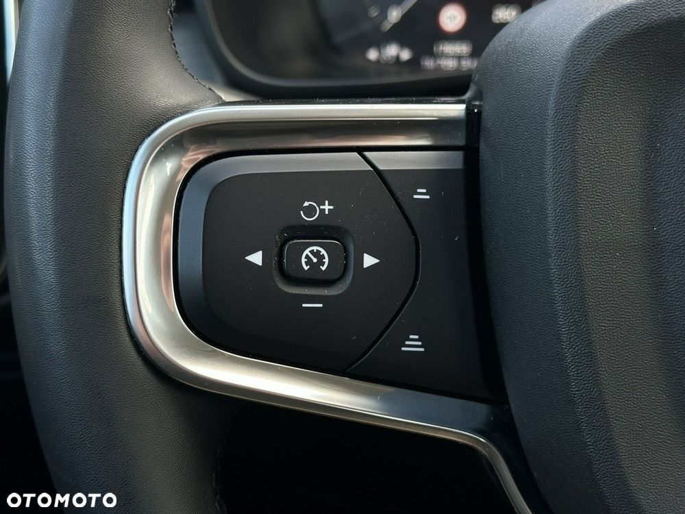Volvo XC 40 T4 Recharge DKG Inscription Expression - 25
