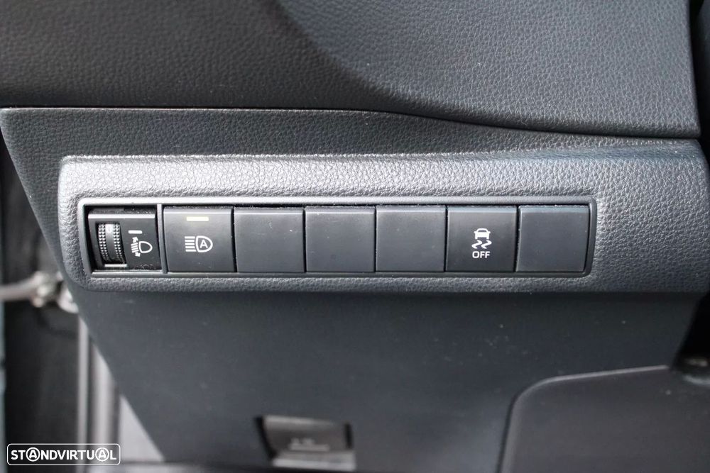 Toyota Corolla 1.8 Hybrid Exclusive - 16