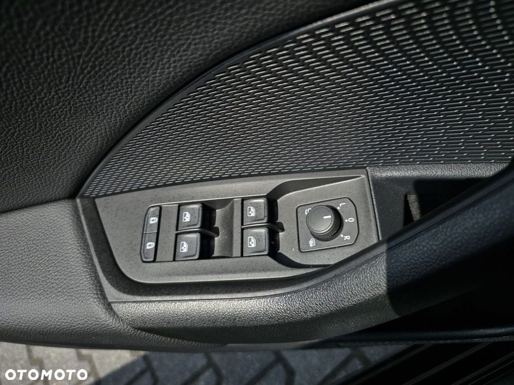 Skoda Octavia 1.5 TSI mHEV Selection DSG - 23