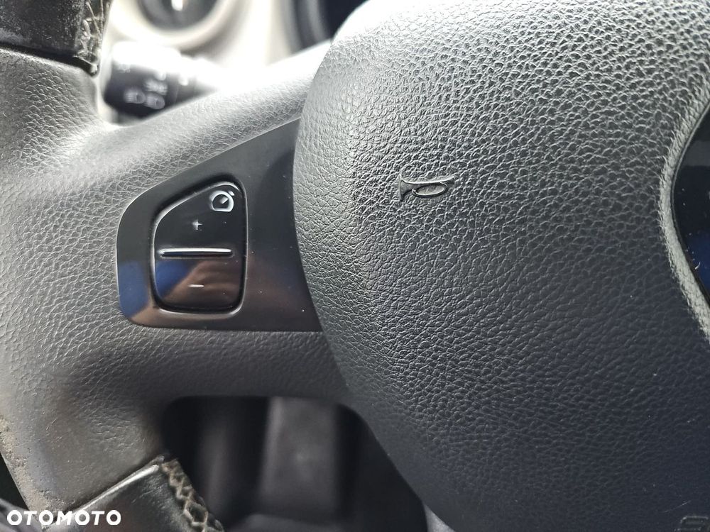 Renault Trafic 1.6 dCi - 19