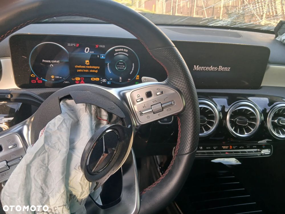 Mercedes-Benz Klasa A 200 4-Matic AMG Line 8G-DCT - 13