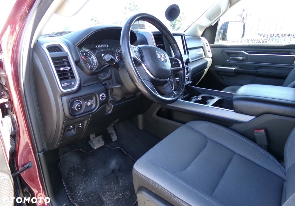 RAM 1500 Crew Cab Shortbed Bighorn - 9