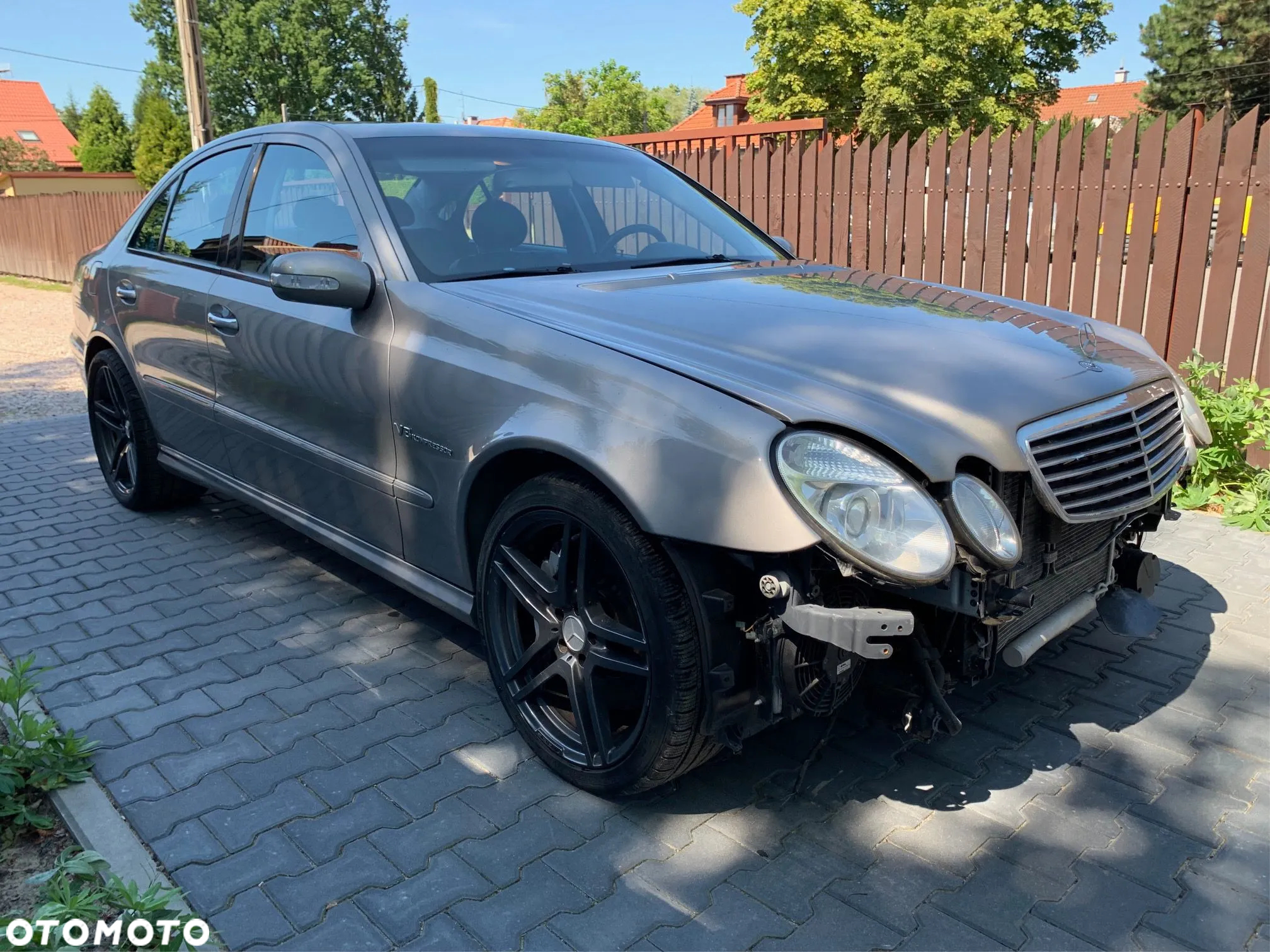 Mercedes-Benz Klasa E 55 AMG - 2