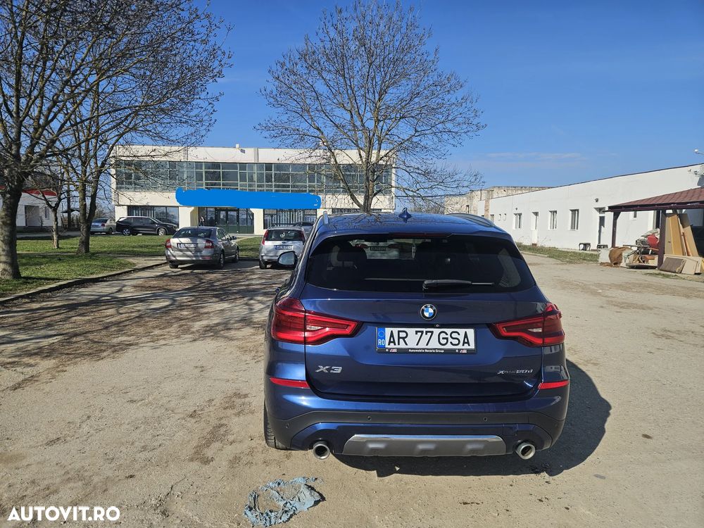 BMW X3 xDrive20d AT Luxury Line - 3