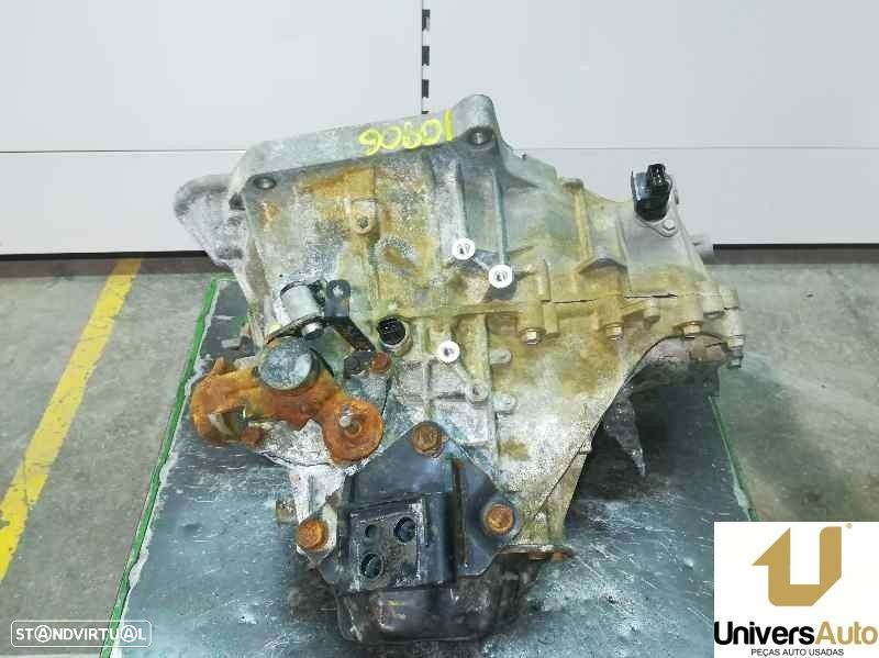 CAIXA VELOCIDADES HYUNDAI I30 2010 -T9J5G - 4