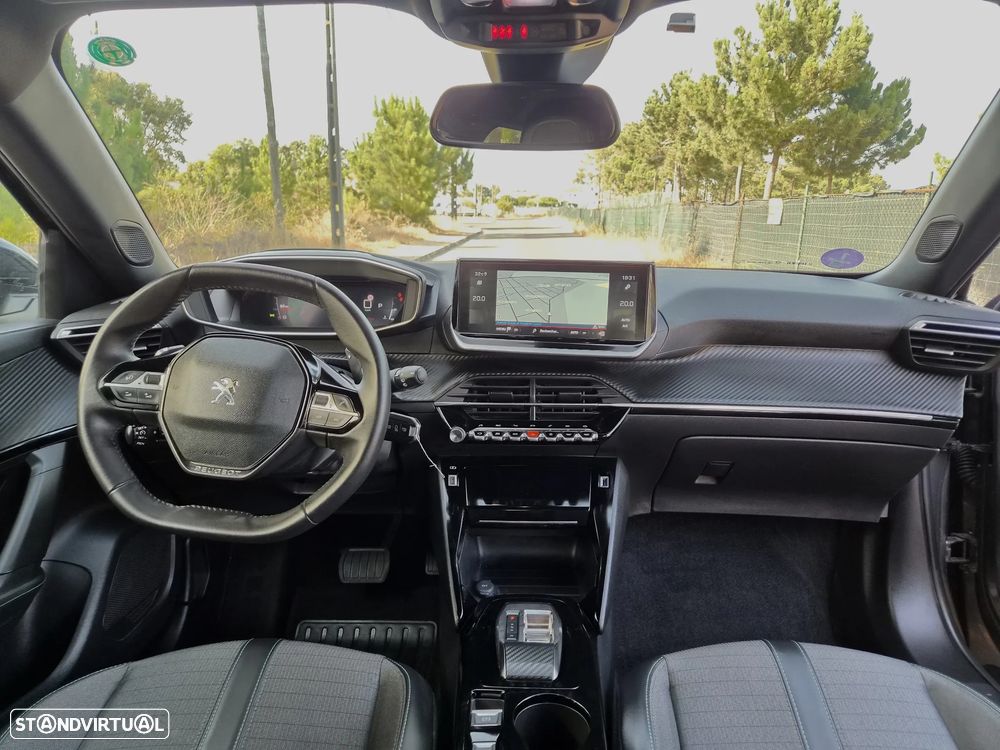 Peugeot 2008 1.2 PureTech Allure EAT8 - 16