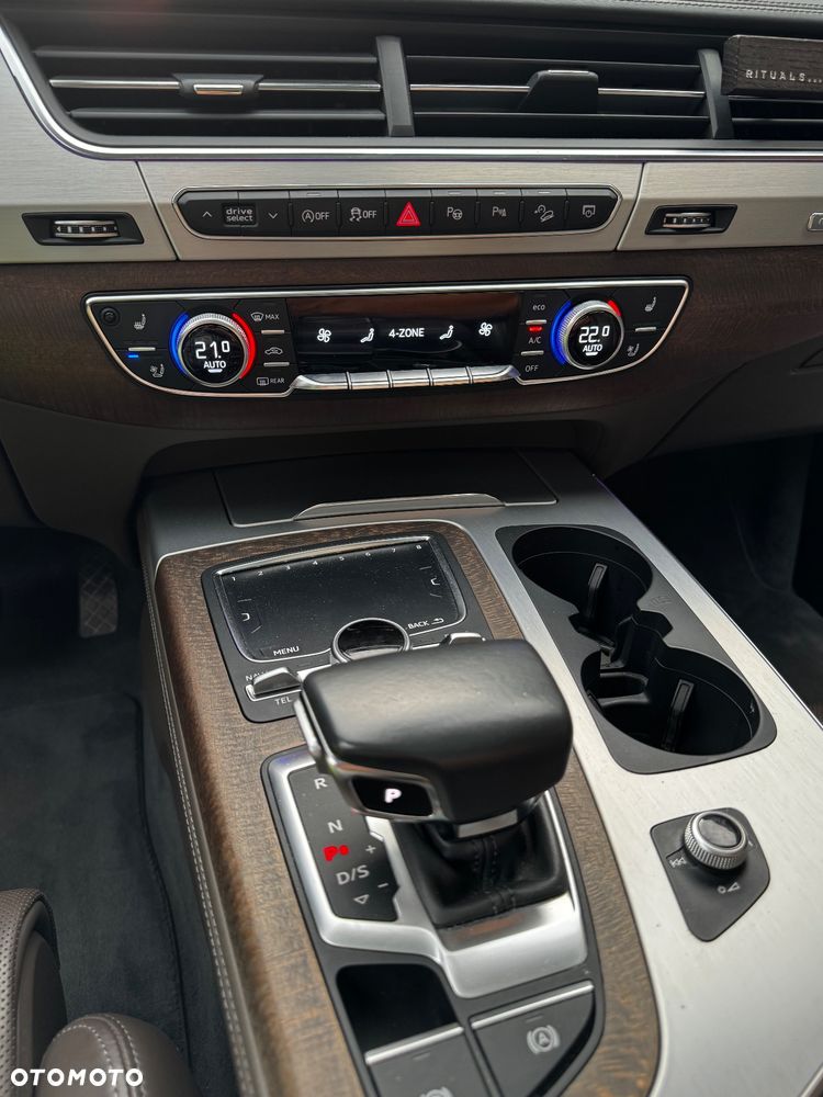 Audi Q7 - 16