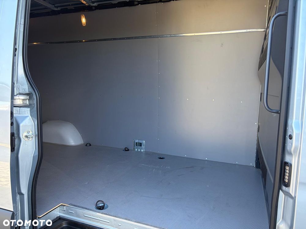 Mercedes-Benz Sprinter L3H2 Furgon - 12