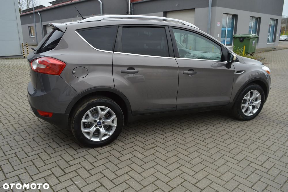 Ford Kuga 2.0 TDCi 4x4 Titanium - 11