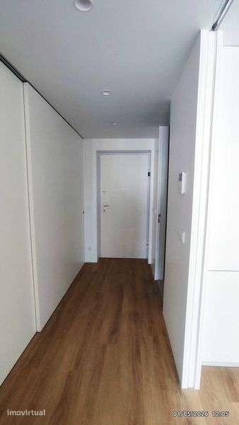 APARTAMENTO JUNTO C.M.GAIA (NOVO) - Grande imagem: 4/6