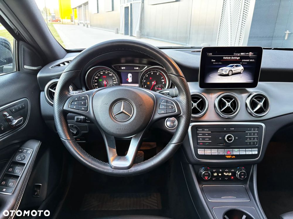 Mercedes-Benz GLA 250 4-Matic Style - 23