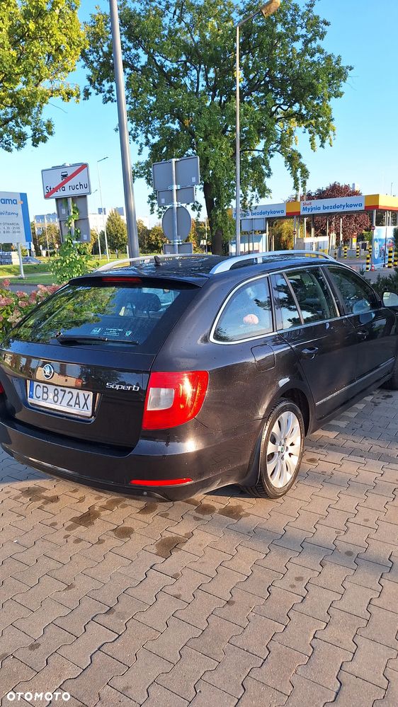 Skoda Superb 2.0 TDI Elegance DSG - 6