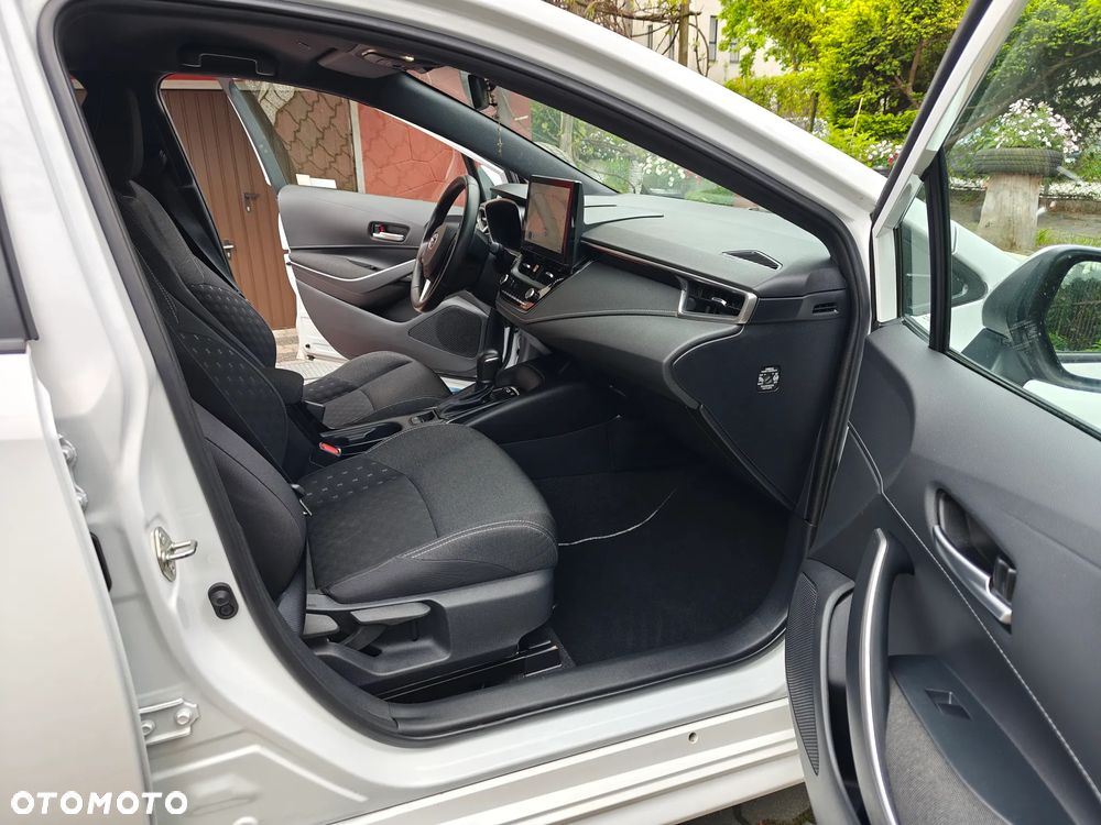 Toyota Corolla 1.8 Hybrid Comfort - 13