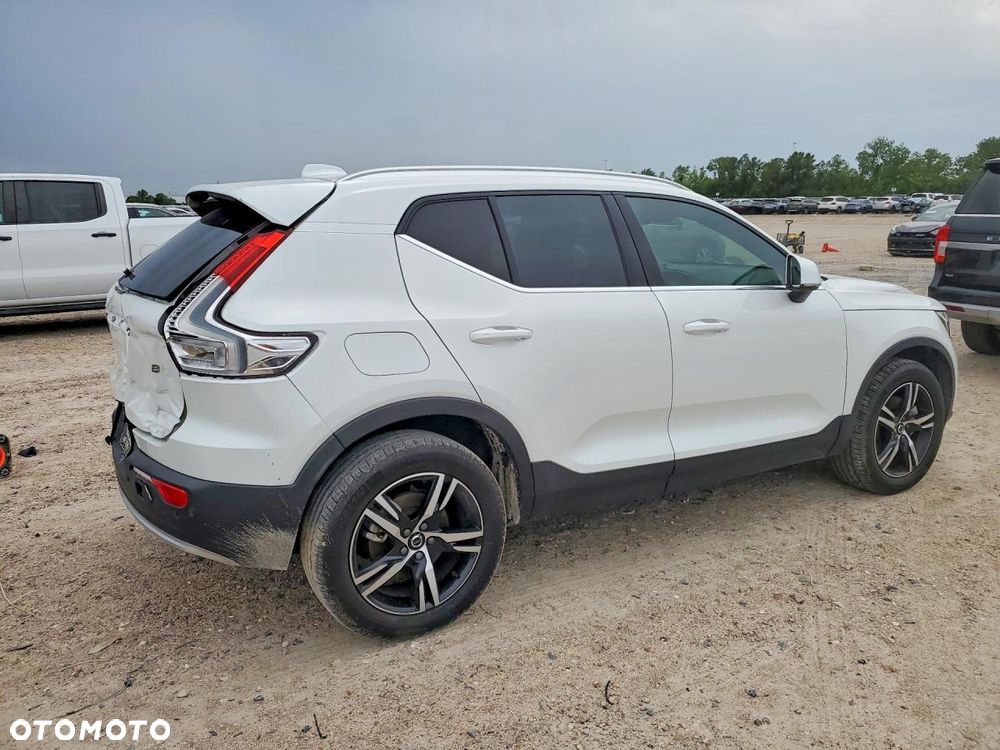Volvo XC 40 - 6