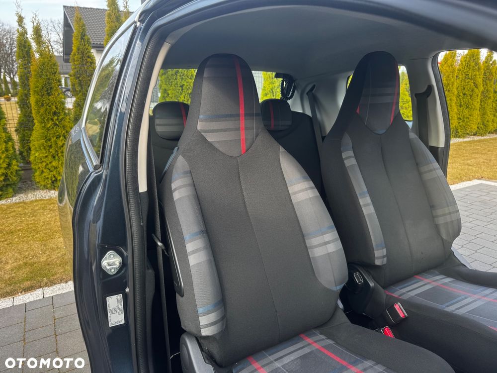 Peugeot 108 - 11