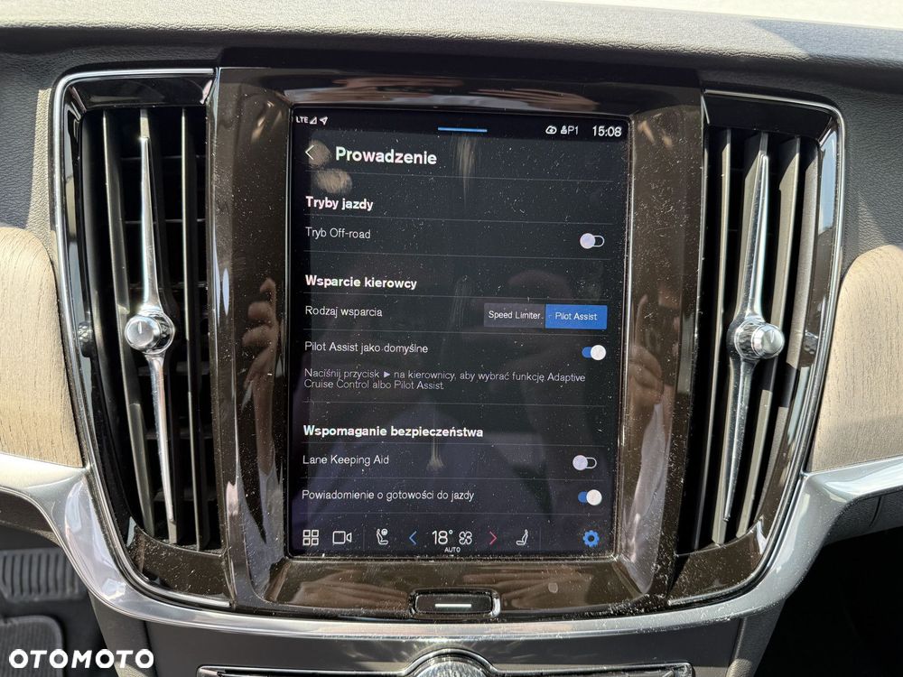 Volvo V90 Cross Country - 26