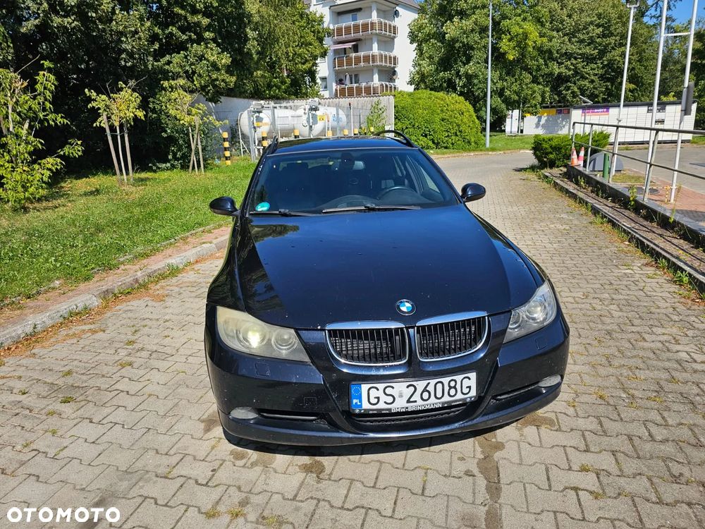 BMW Seria 3 318d - 3
