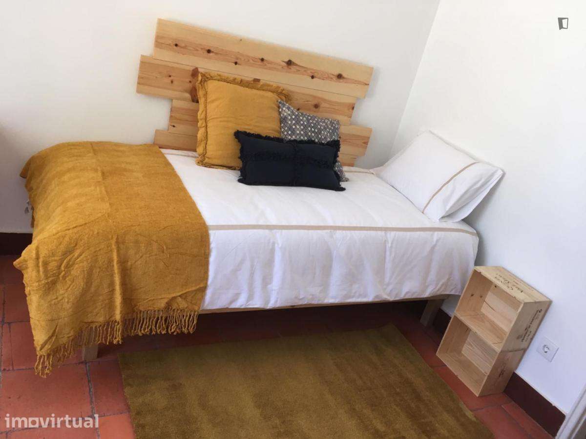 Quarto - localizado em Oeiras Lisbon - Grande imagem: 2/25