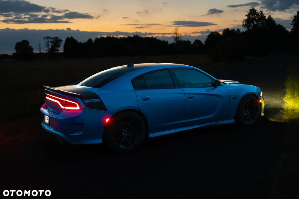 Dodge Charger 6.4 Scat Pack - 6