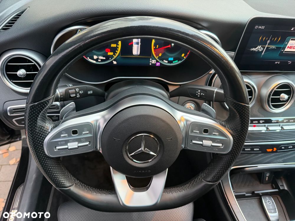 Mercedes-Benz Klasa C 200 9G-TRONIC AMG Line - 18