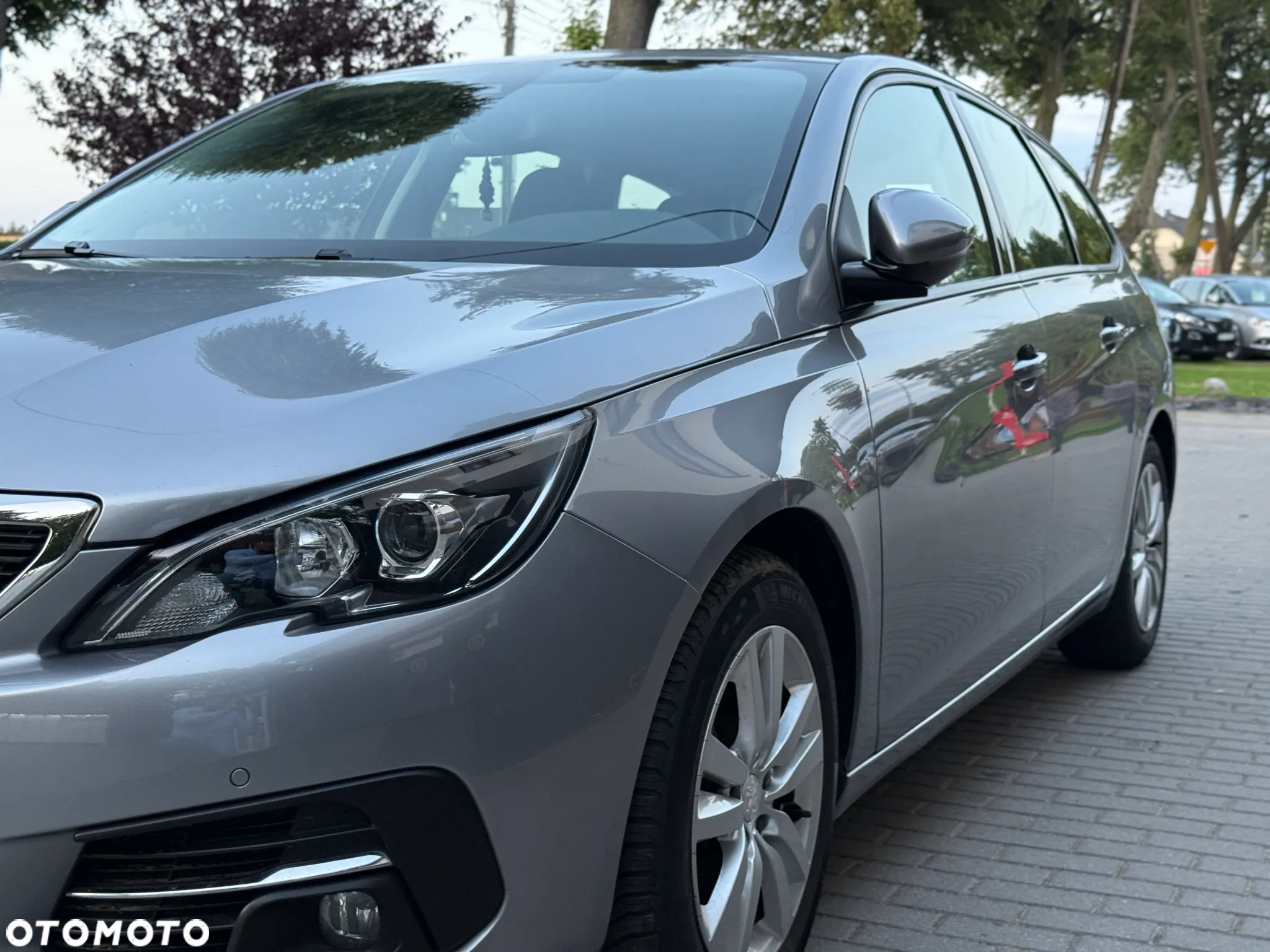 Peugeot 308 1.5 BlueHDi Active Pack Business S&S EAT8 - 17