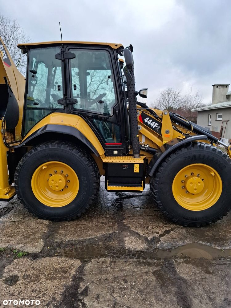 Caterpillar 444F2 - 35