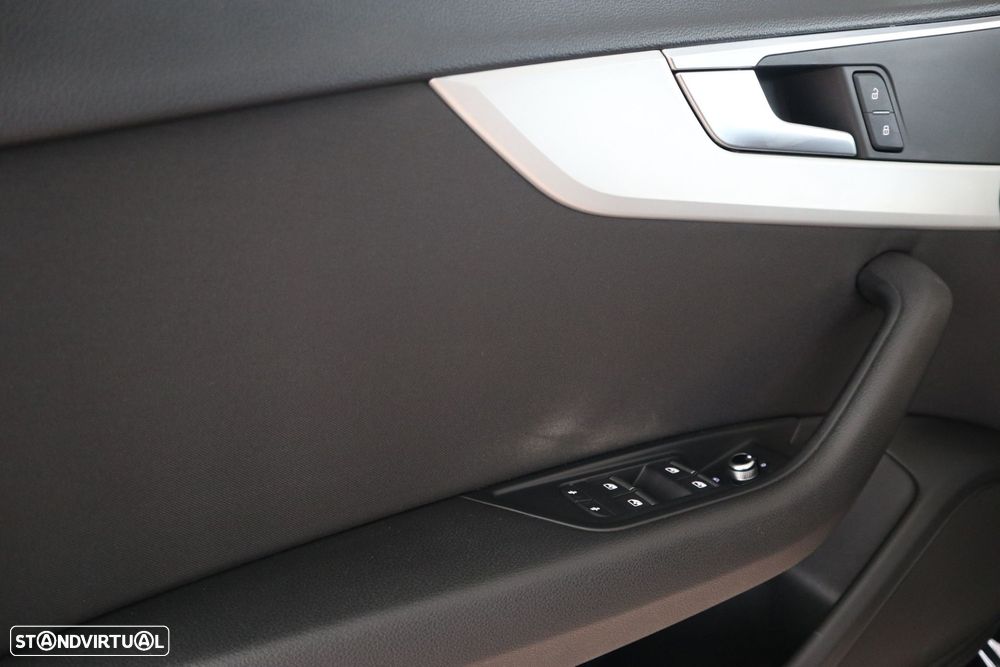 Audi A4 Avant 2.0 TDI S tronic - 45