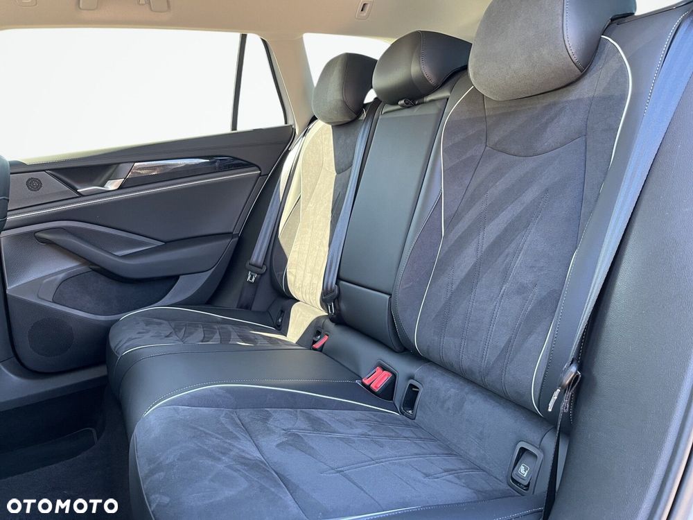 Volkswagen Passat Variant - 15