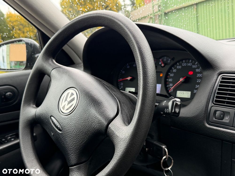 Volkswagen Golf - 20