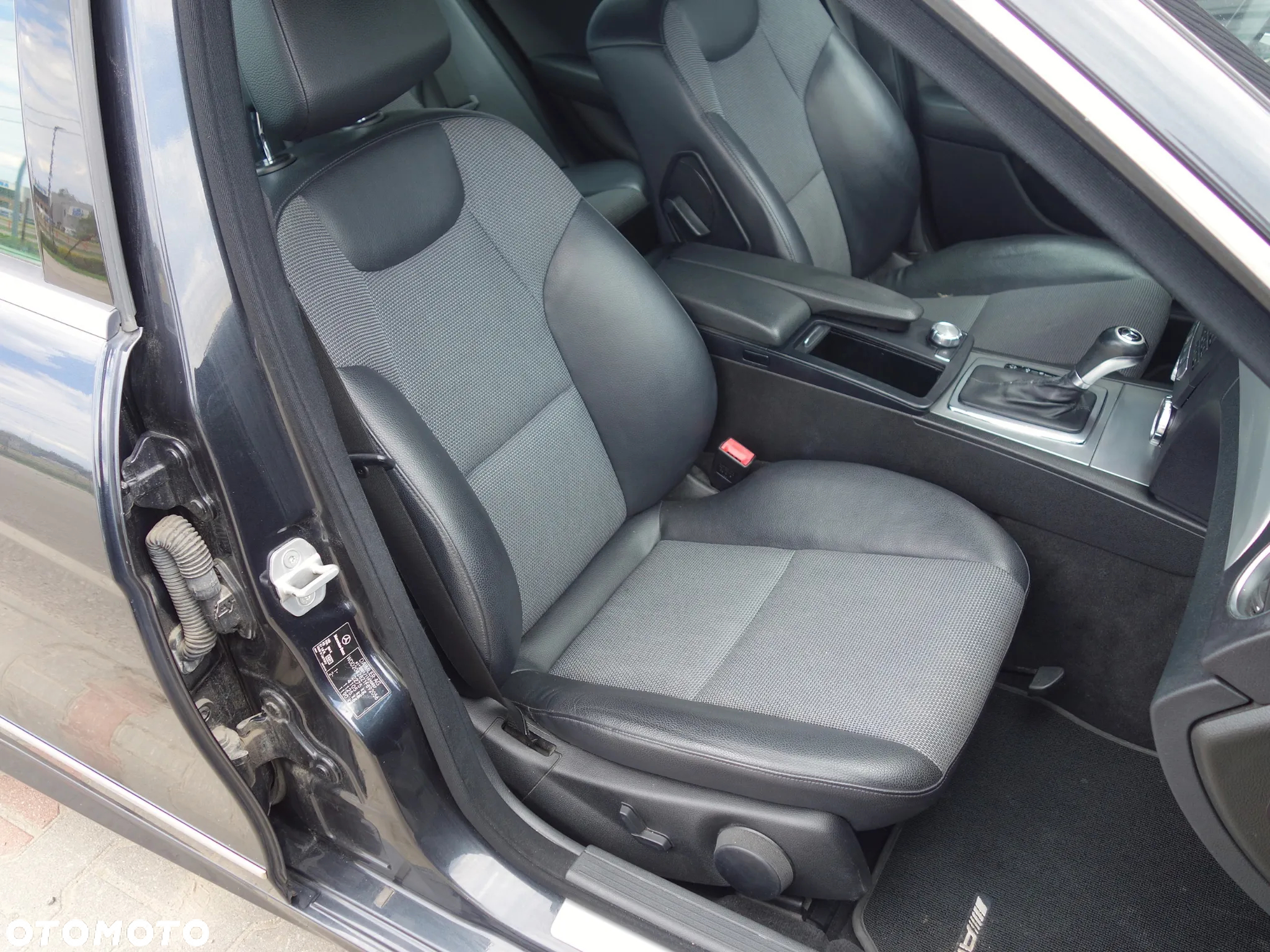 Mercedes-Benz Klasa C 250 (BlueTEC) d 4Matic T 7G-TRONIC AMG Line - 5