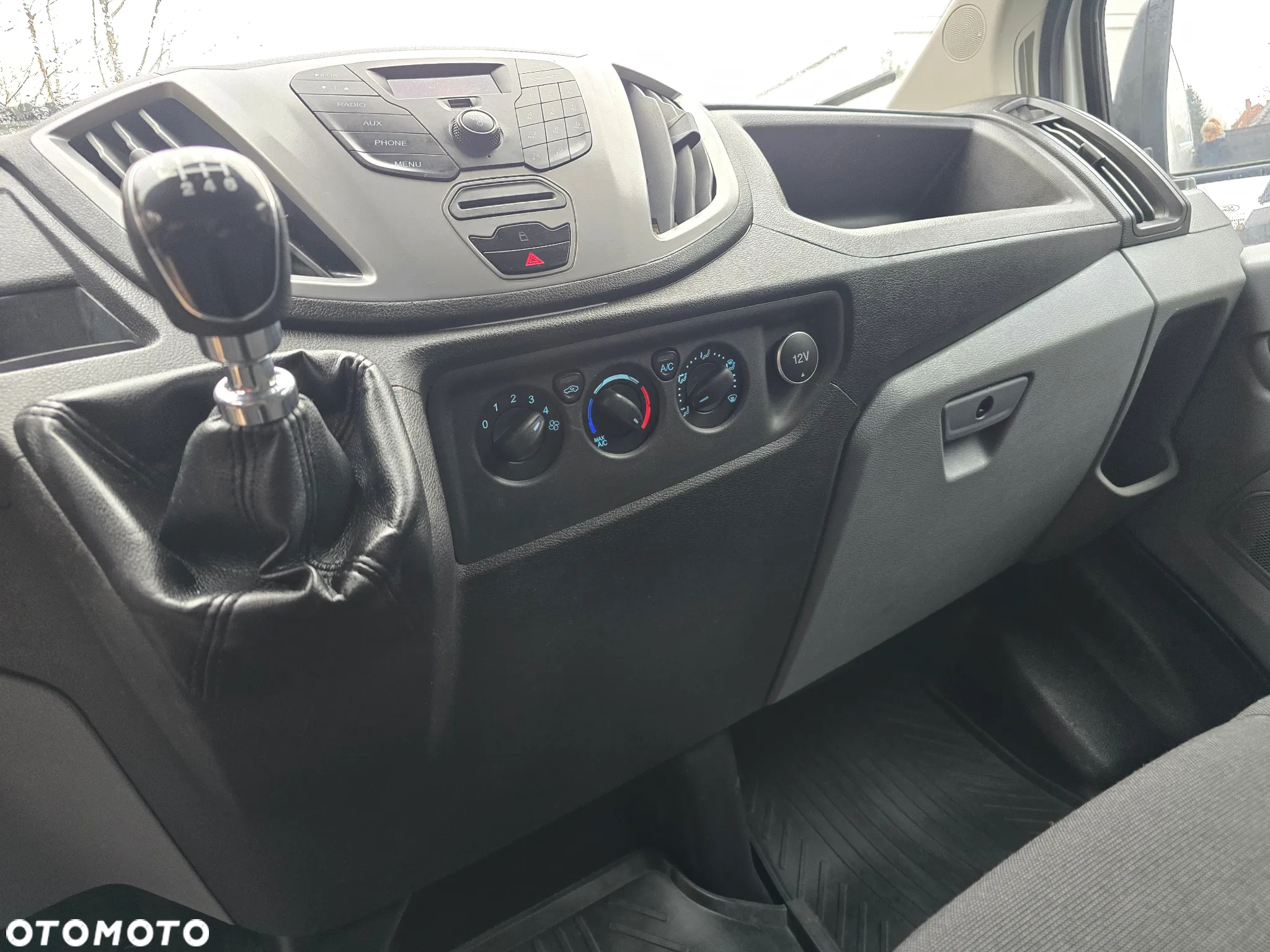 Ford Transit - 17
