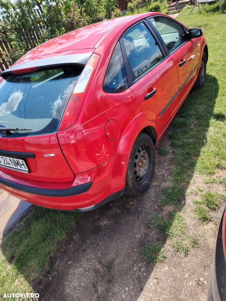 Ford Focus 1.6 TDCi Trend - 9