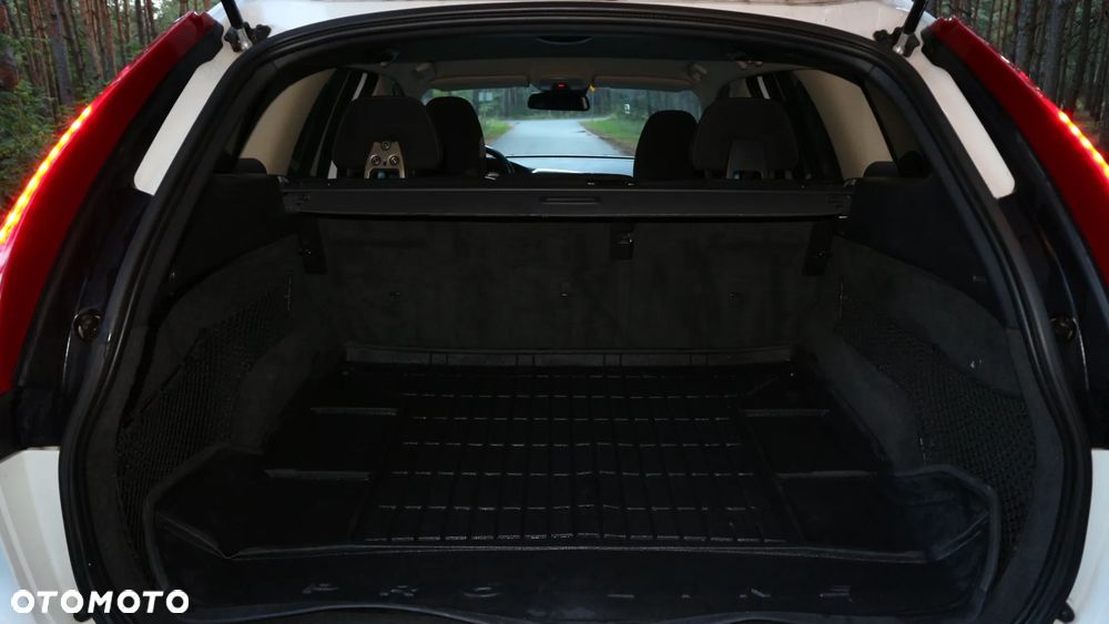Volvo XC 60 D5 AWD Momentum - 15